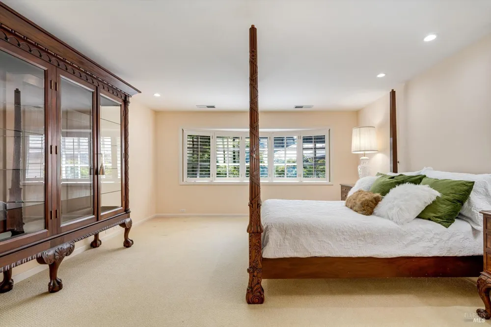 1910 Ridgeview Lane St. Helena, CA 94574