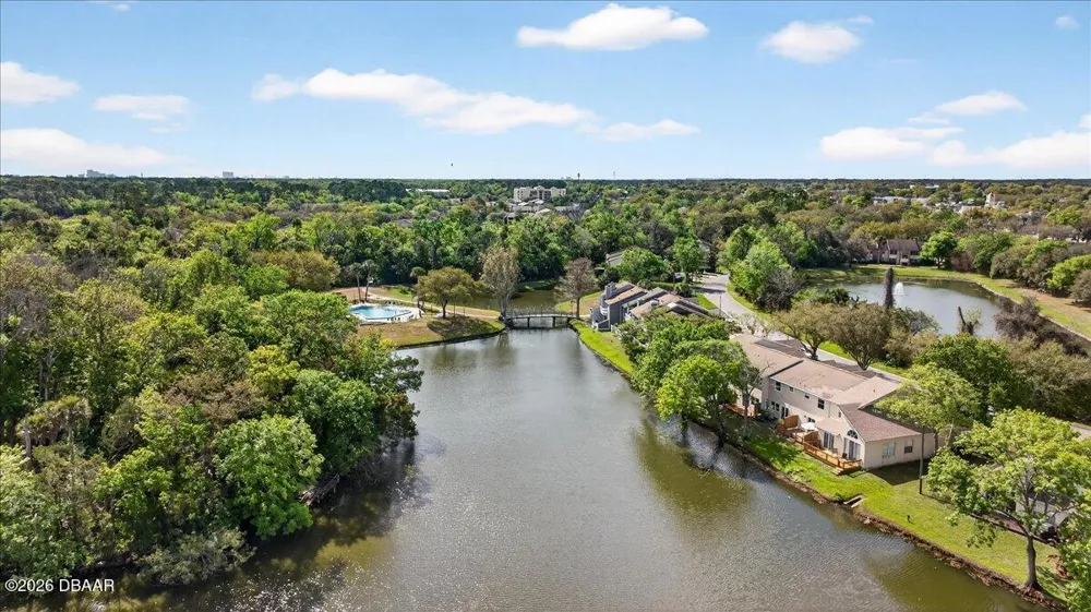 525 Lakebridge Drive Ormond Beach, FL 32174