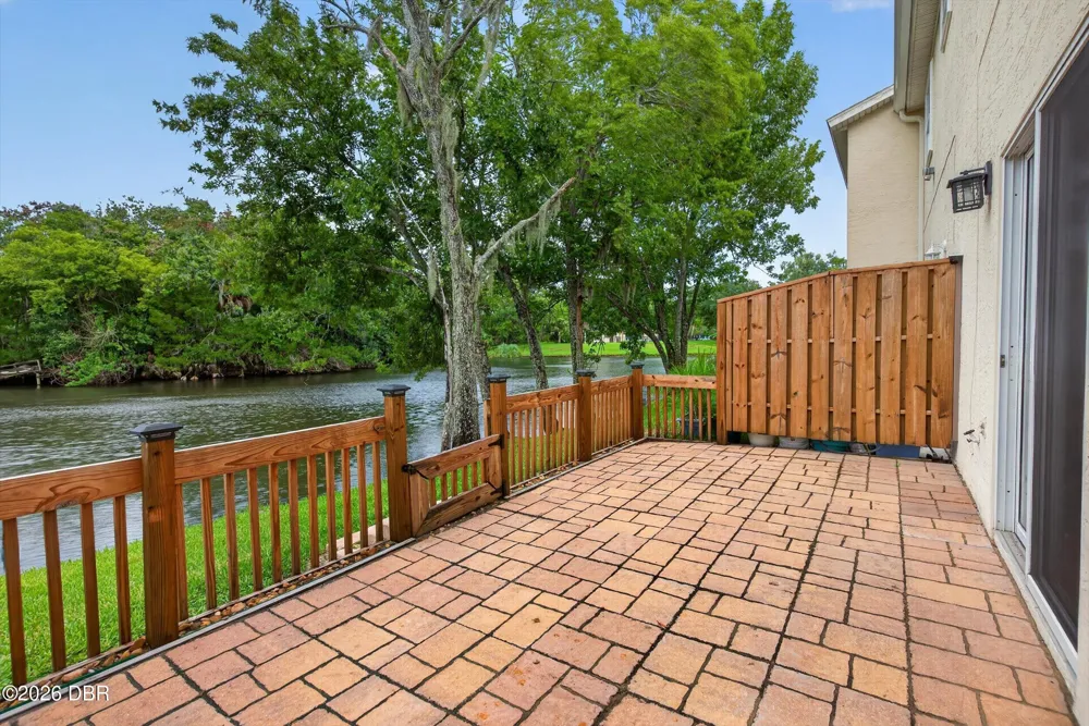 525 Lakebridge Drive Ormond Beach, FL 32174