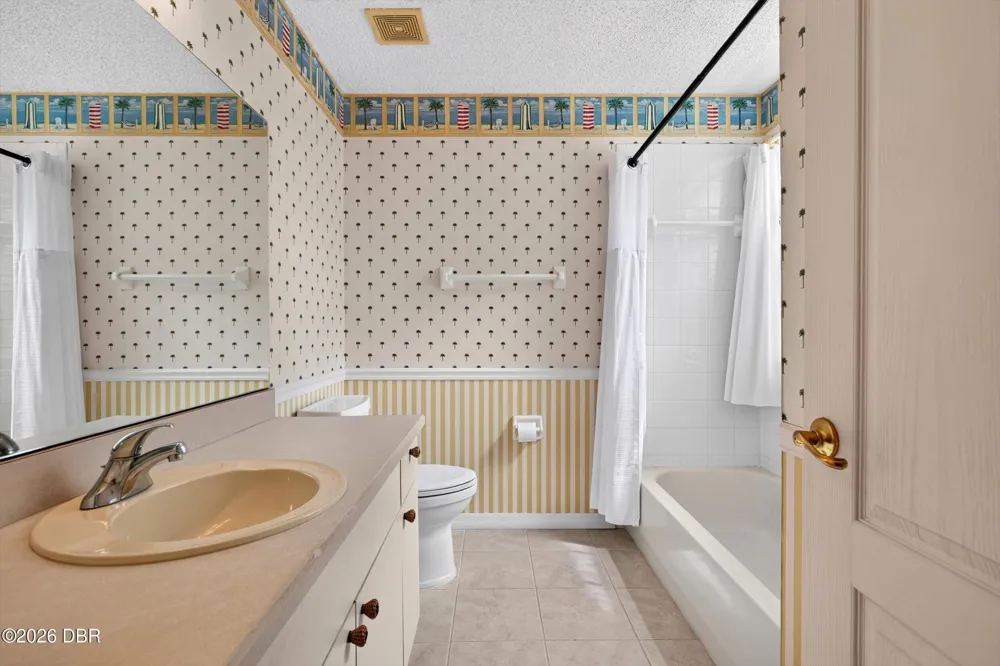 525 Lakebridge Drive Ormond Beach, FL 32174