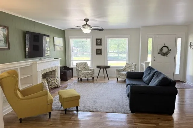 504 Franklin Dr Paris, TN 38242