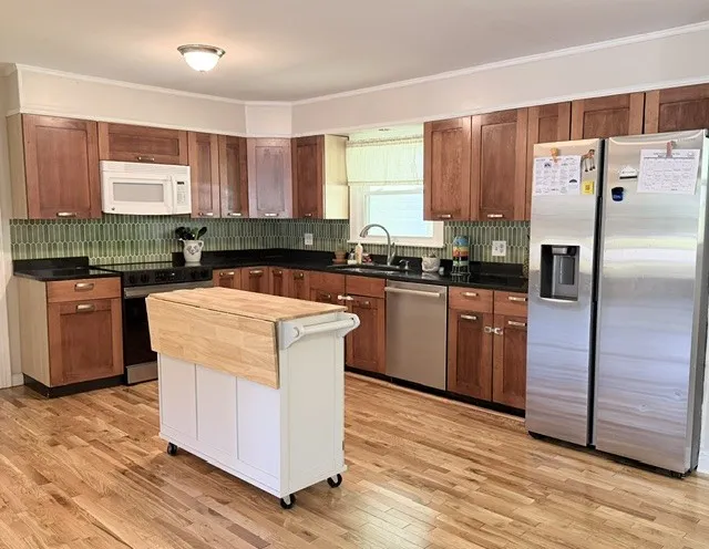 504 Franklin Dr Paris, TN 38242