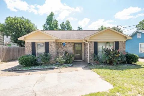 416 Pinecrest Drive