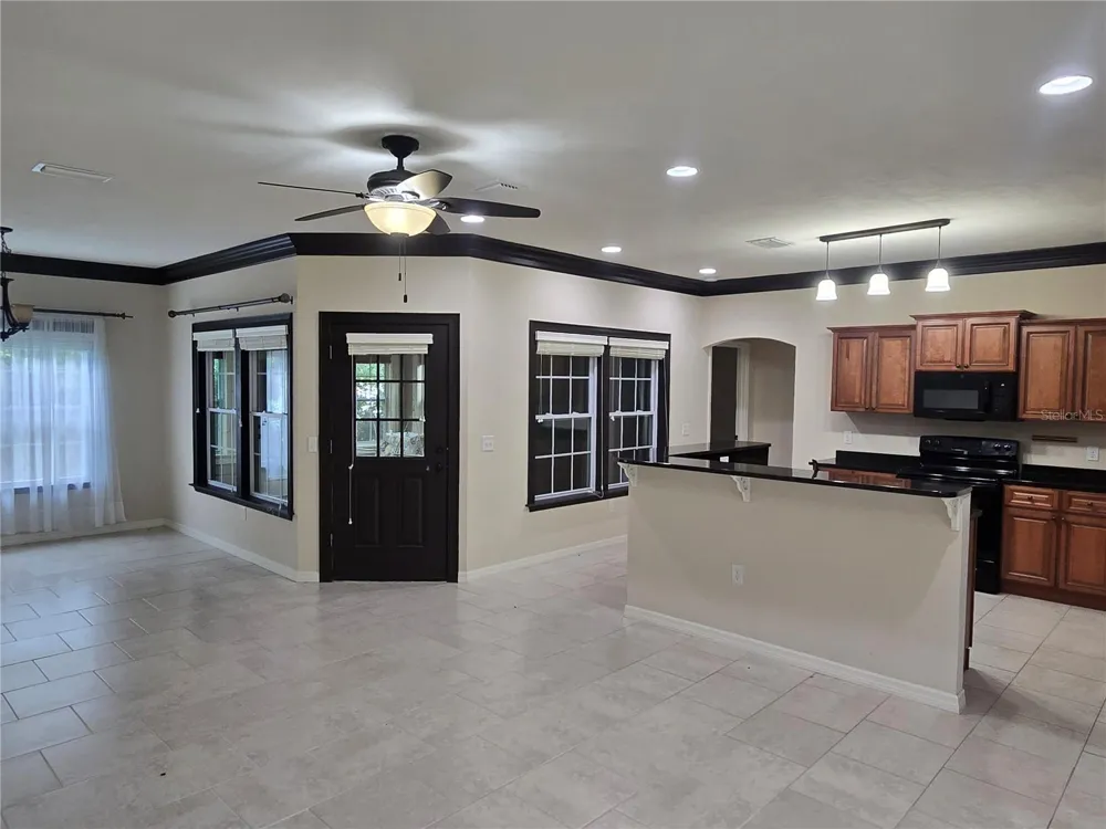 19176 NW 228TH STREET High Springs, FL 32643