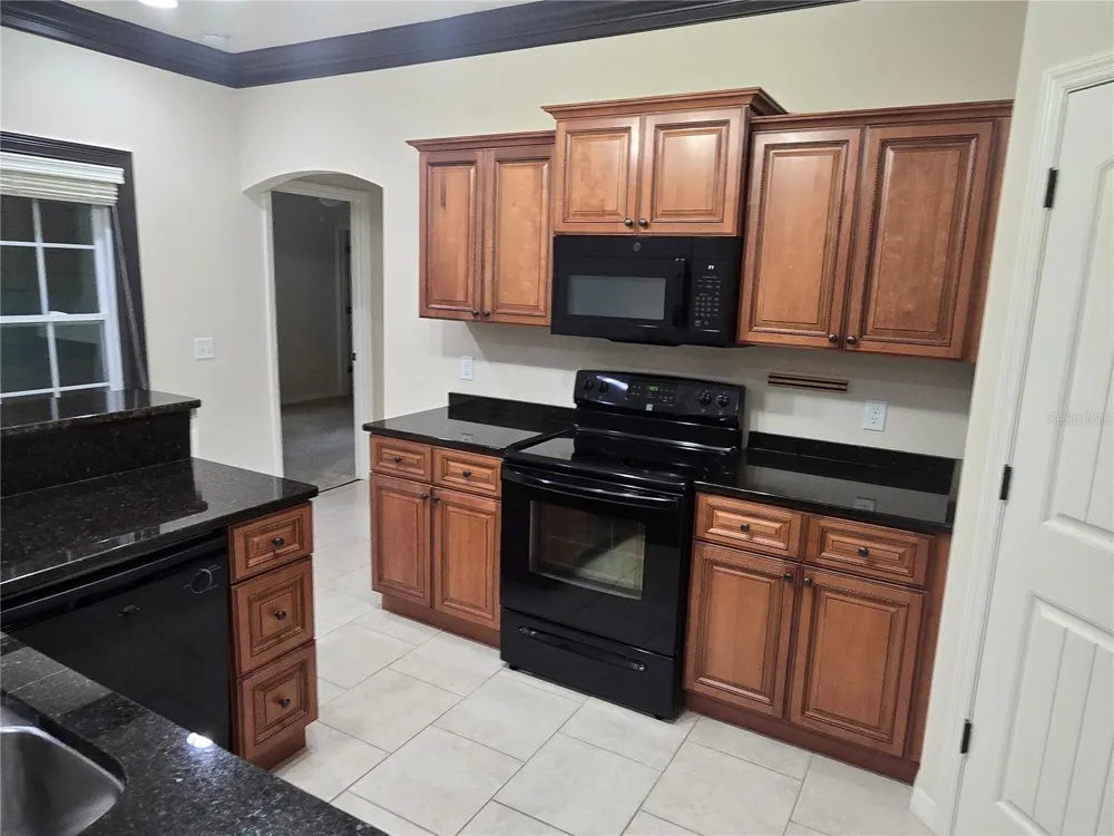 19176 NW 228TH STREET High Springs, FL 32643