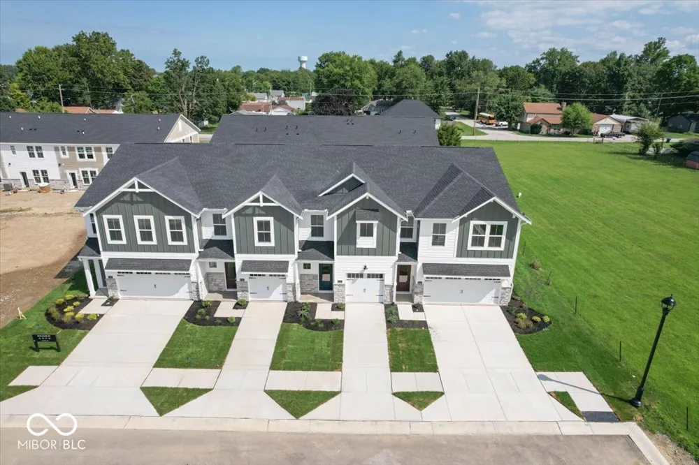 6144 Parsonage Place #330-403 McCordsville, IN 46055