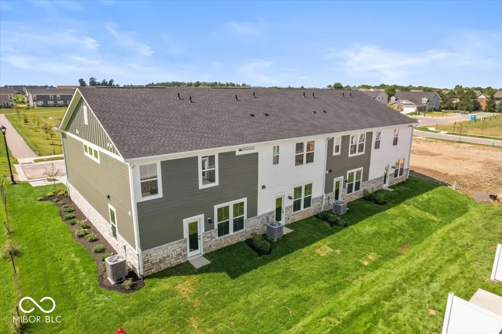 6144 Parsonage Place #330-403 McCordsville, IN 46055