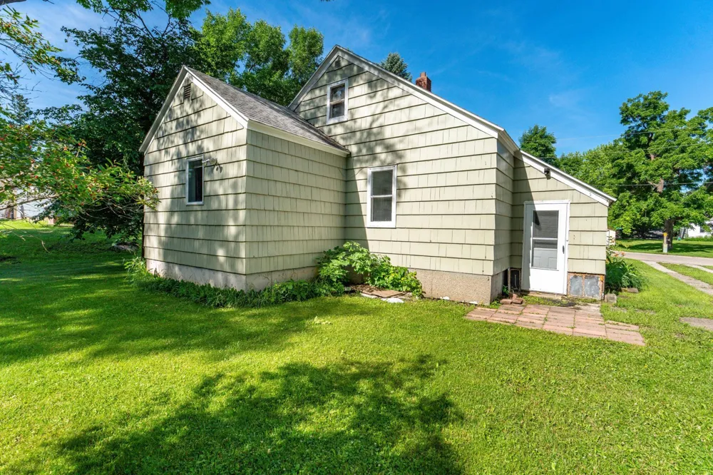 211 5th Street SE Pelican Rapids, MN 56572