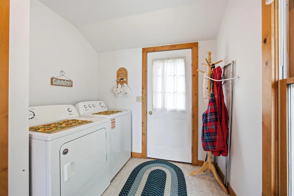 1191 Long Beach Drive Detroit Lakes, MN 56501