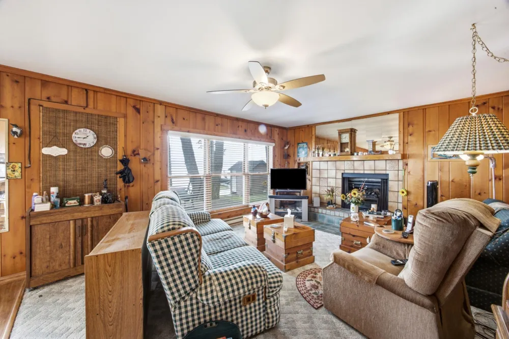 1191 Long Beach Drive Detroit Lakes, MN 56501