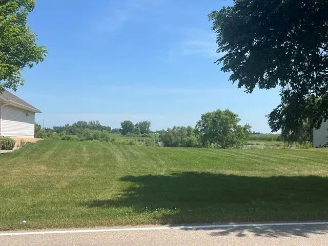 1185 Dale Street SW Hutchinson, MN 55350