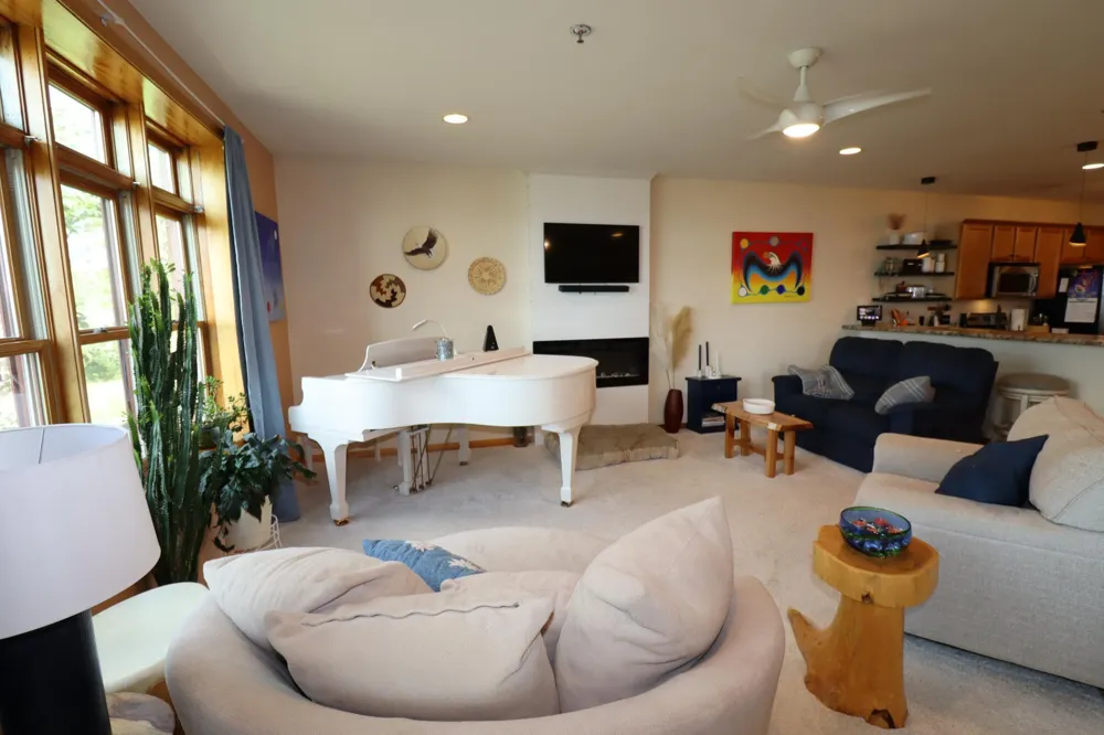 2729 Lake Shore Drive E #4 Ashland, WI 54806