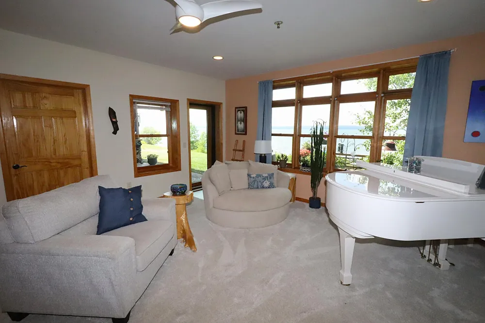 2729 Lake Shore Drive E #4 Ashland, WI 54806