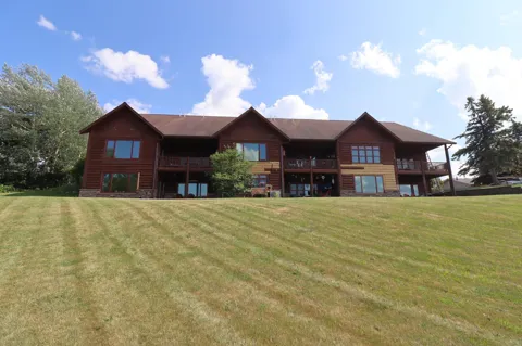 2729 Lake Shore Drive E #4