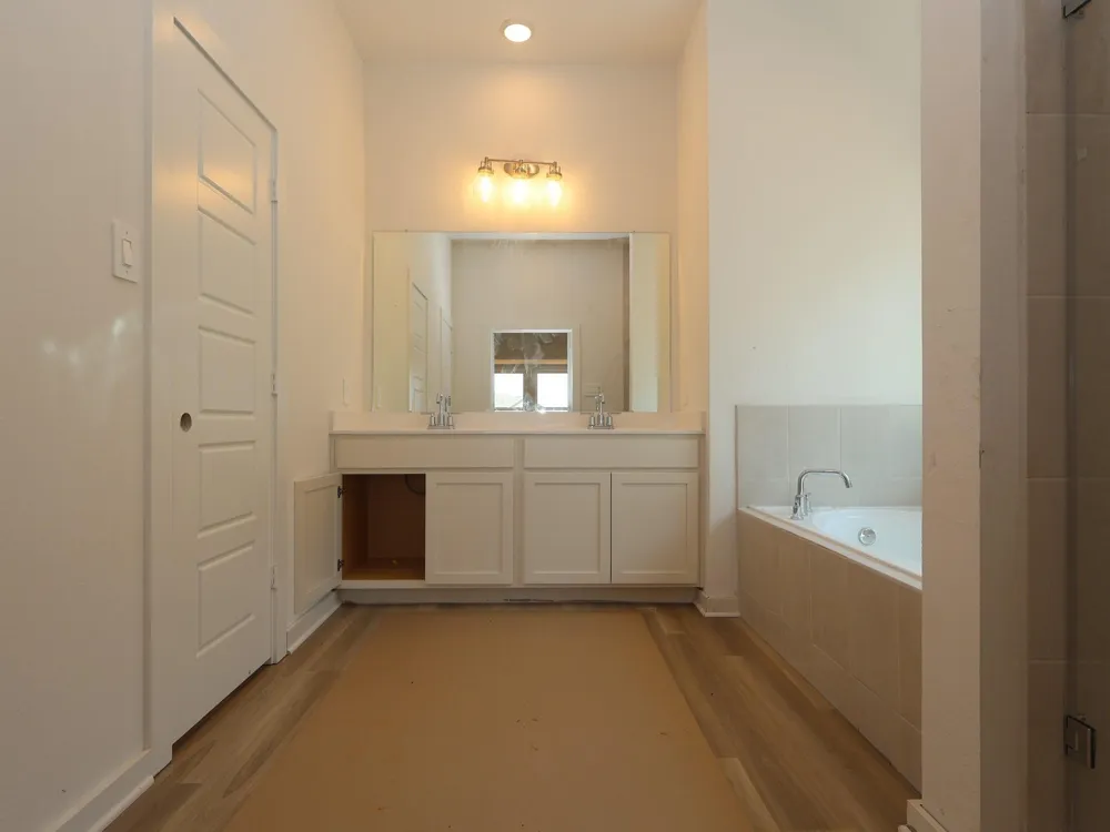 10322 Navarro Path Montgomery, TX 77316