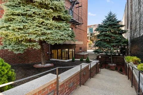 1725 Edison Avenue #5D