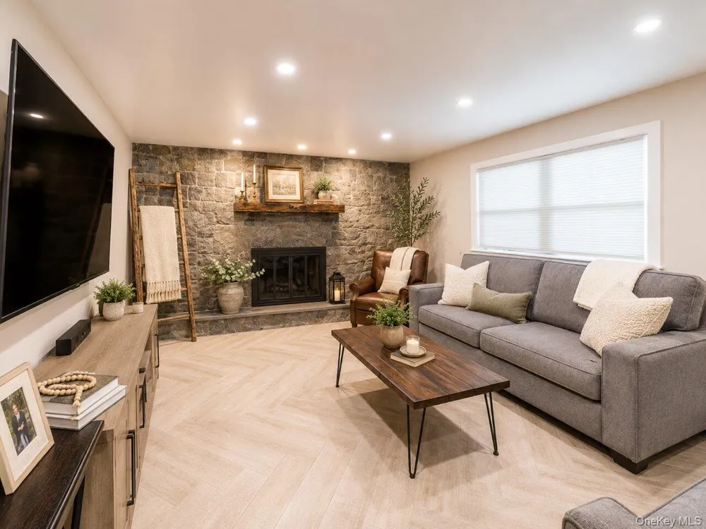 4 Shana Lane Mahopac, NY 10541