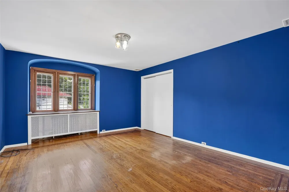 297 E Devonia Avenue Mount Vernon, NY 10552