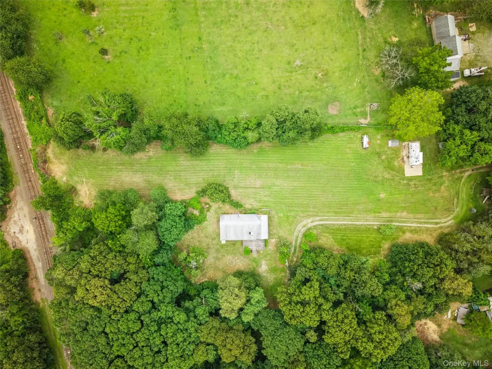 River Road Calverton, NY 11933