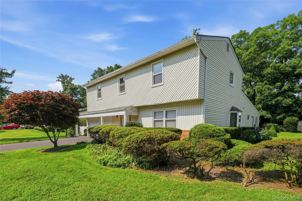 12 Kenny Street Hauppauge, NY 11788