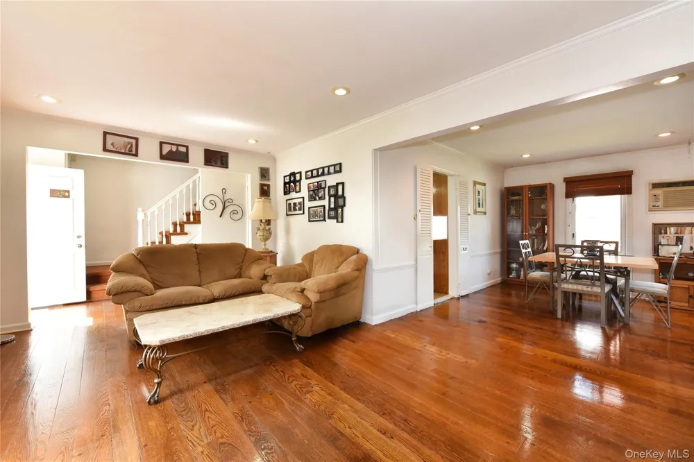 18418 69th Avenue Fresh Meadows, NY 11365