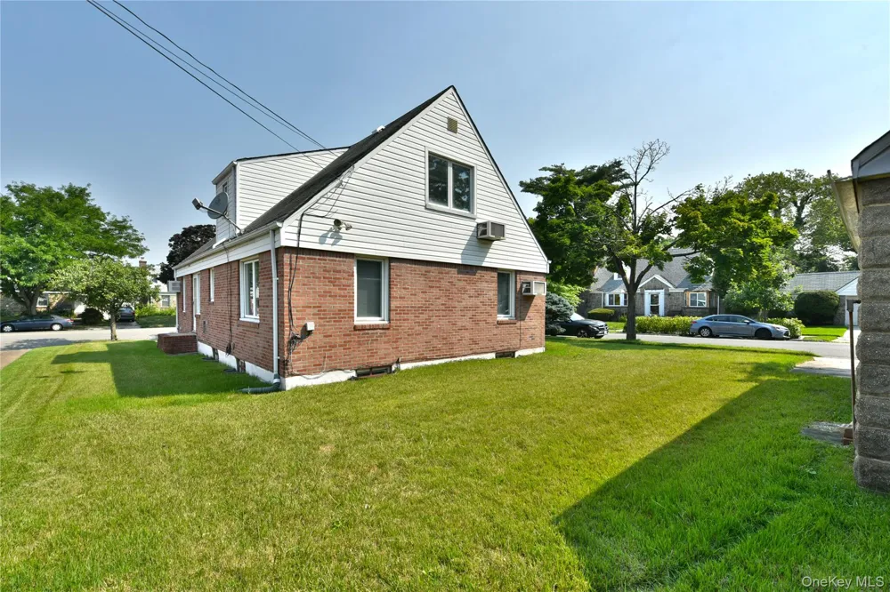 18418 69th Avenue Fresh Meadows, NY 11365
