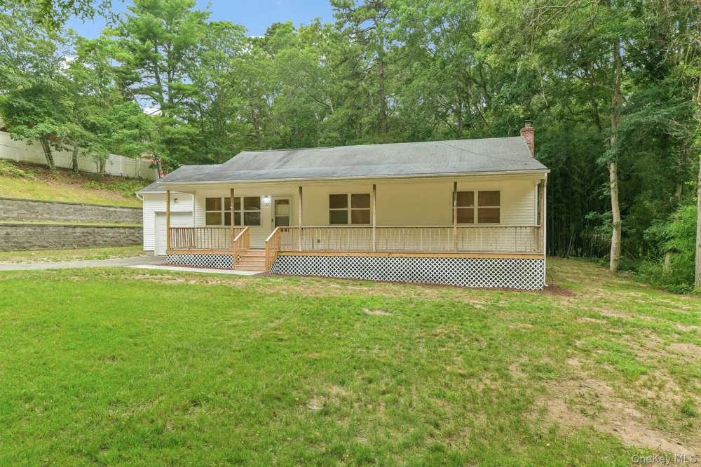 22 Red Maple Road Ridge, NY 11961