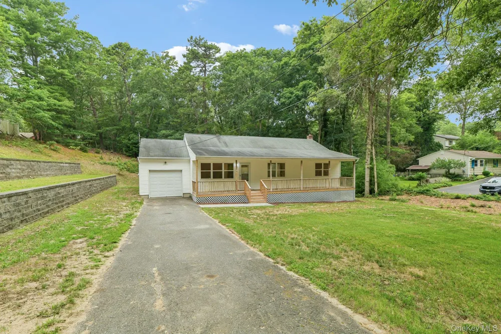 22 Red Maple Road Ridge, NY 11961