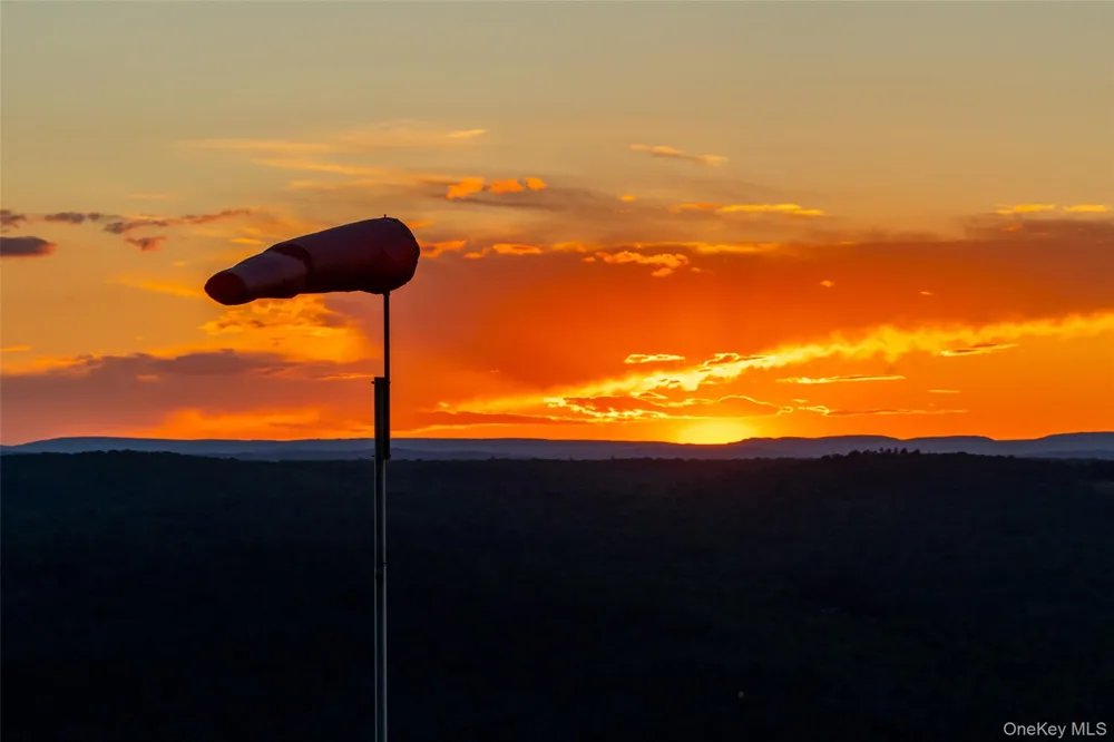 80 Hang Glider Road Ellenville, NY 12428