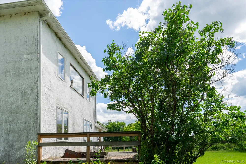 80 Hang Glider Road Ellenville, NY 12428