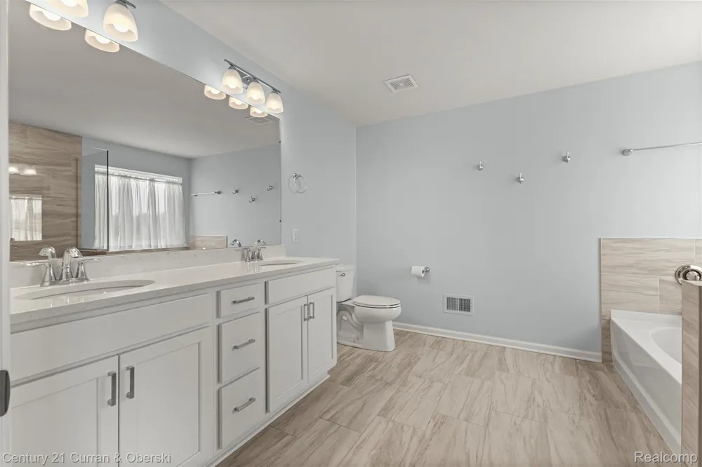 2717 Salt Springs Drive Saline Township, MI 48176