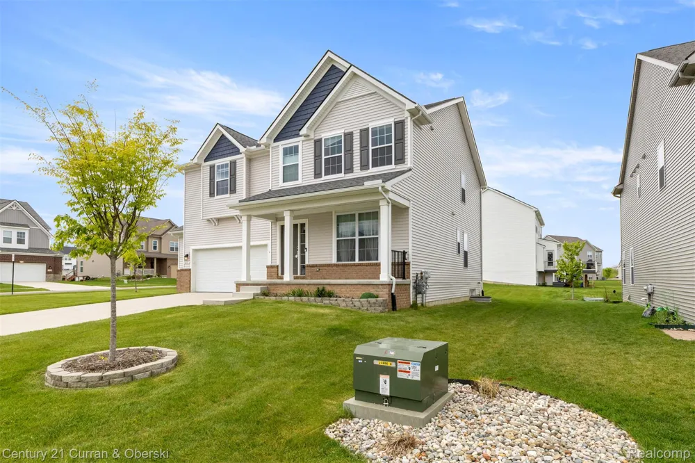 2717 Salt Springs Drive Saline Township, MI 48176