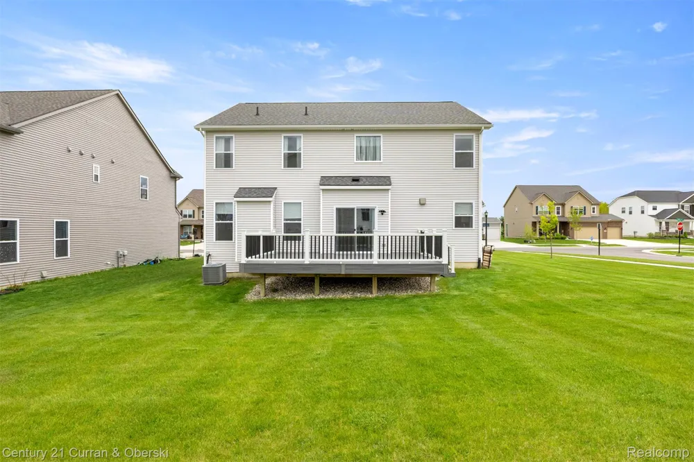 2717 Salt Springs Drive Saline Township, MI 48176