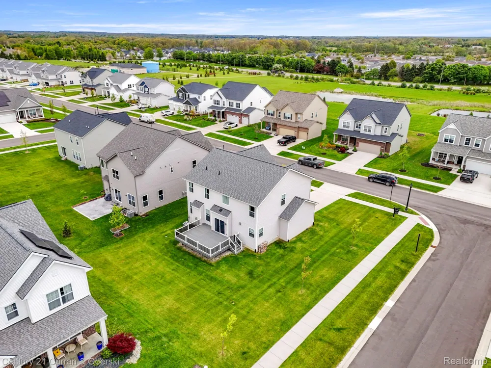 2717 Salt Springs Drive Saline Township, MI 48176