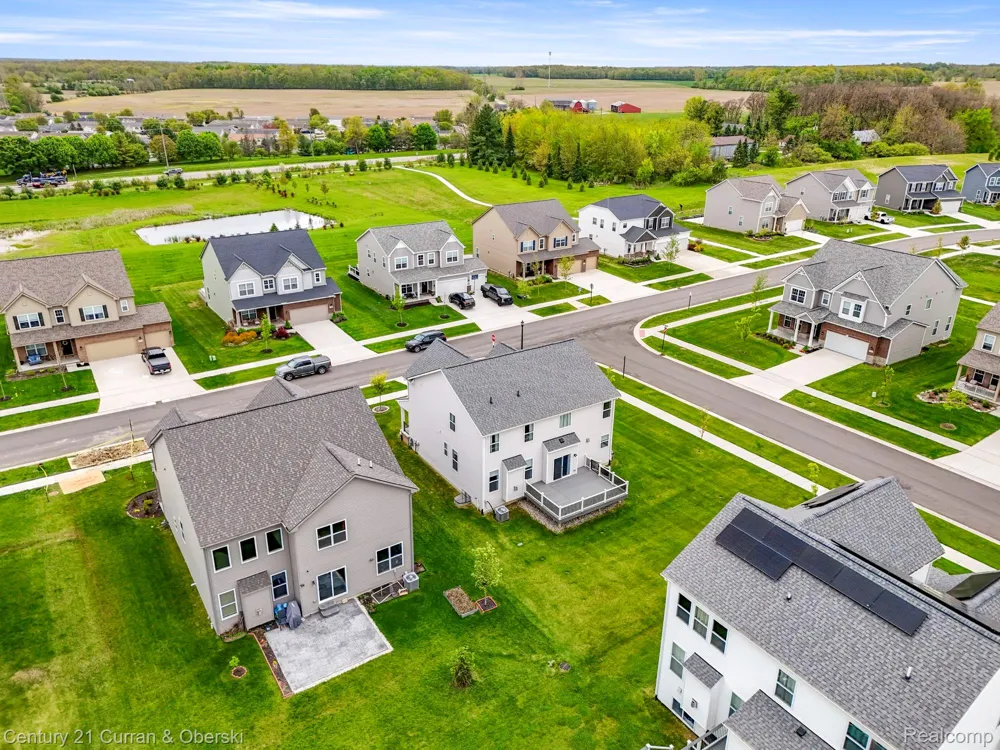 2717 Salt Springs Drive Saline Township, MI 48176