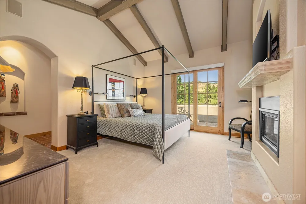 310 Paintbrush Road Chelan, WA 98816