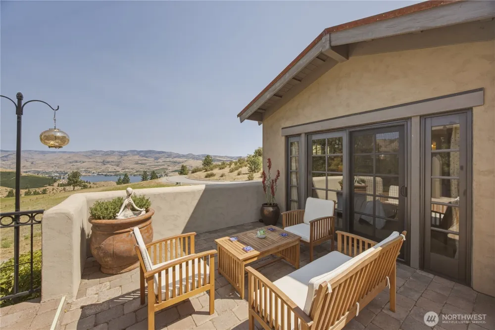 310 Paintbrush Road Chelan, WA 98816