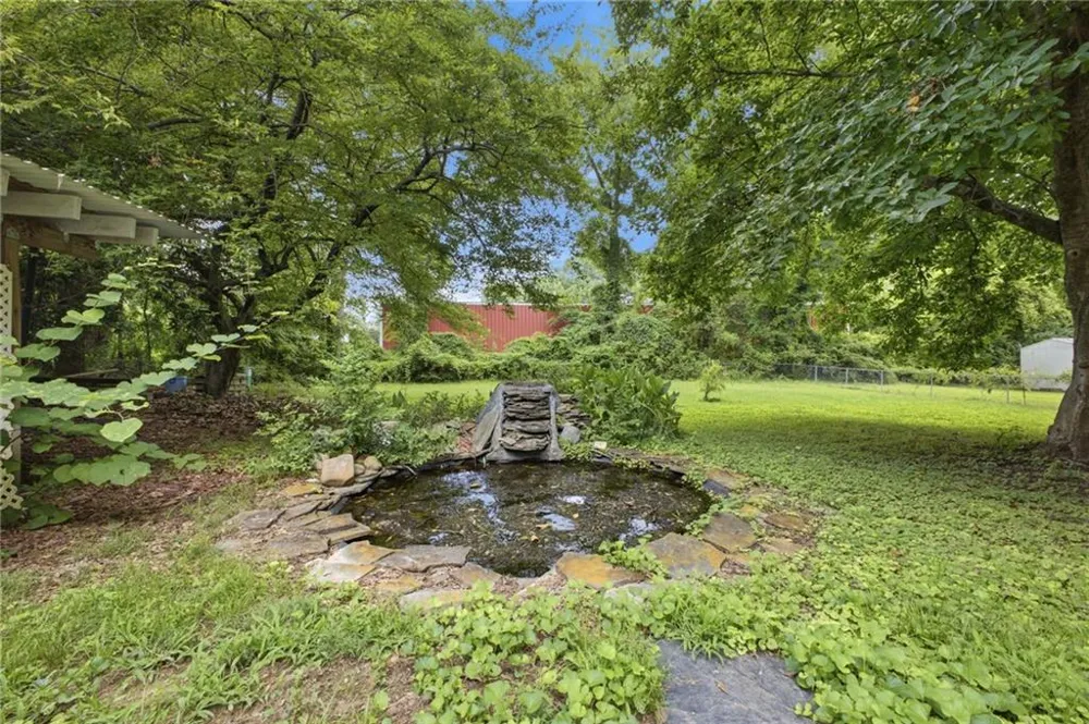 4 Craven St SW Armuchee, GA 30124