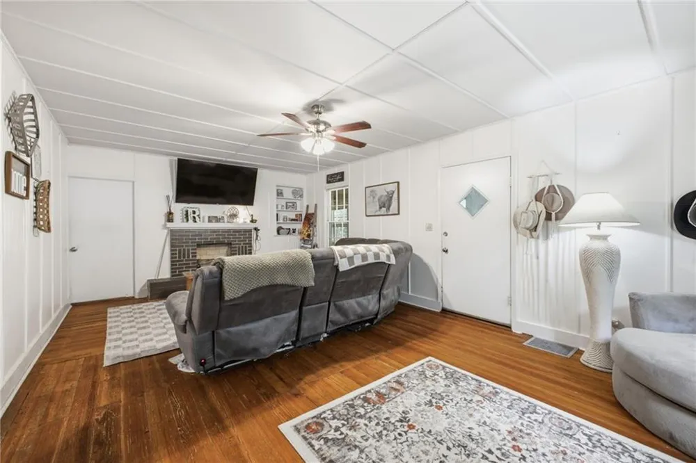 4 Craven St SW Armuchee, GA 30124