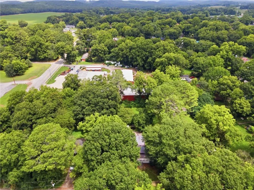 4 Craven St SW Armuchee, GA 30124