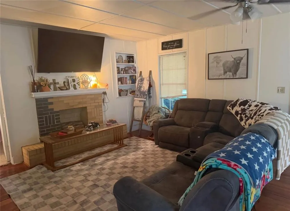 4 Craven St SW Armuchee, GA 30124