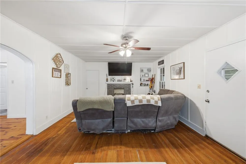 4 Craven St SW Armuchee, GA 30124