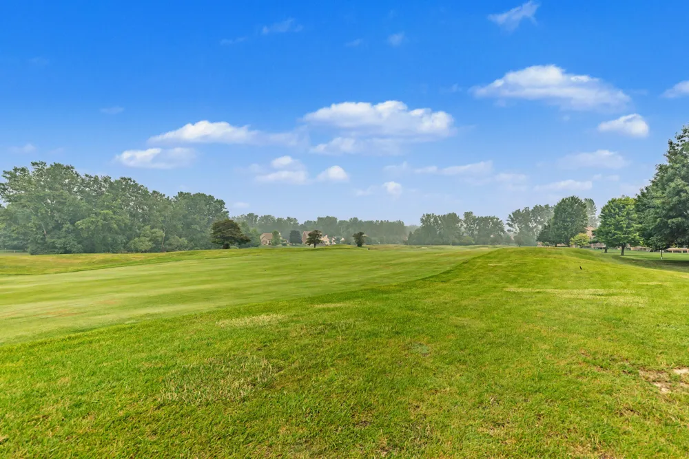 4682 Sawgrass Drive E Ann Arbor, MI 48108