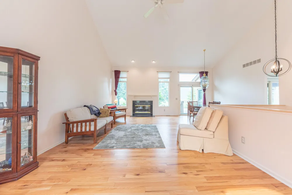 4682 Sawgrass Drive E Ann Arbor, MI 48108
