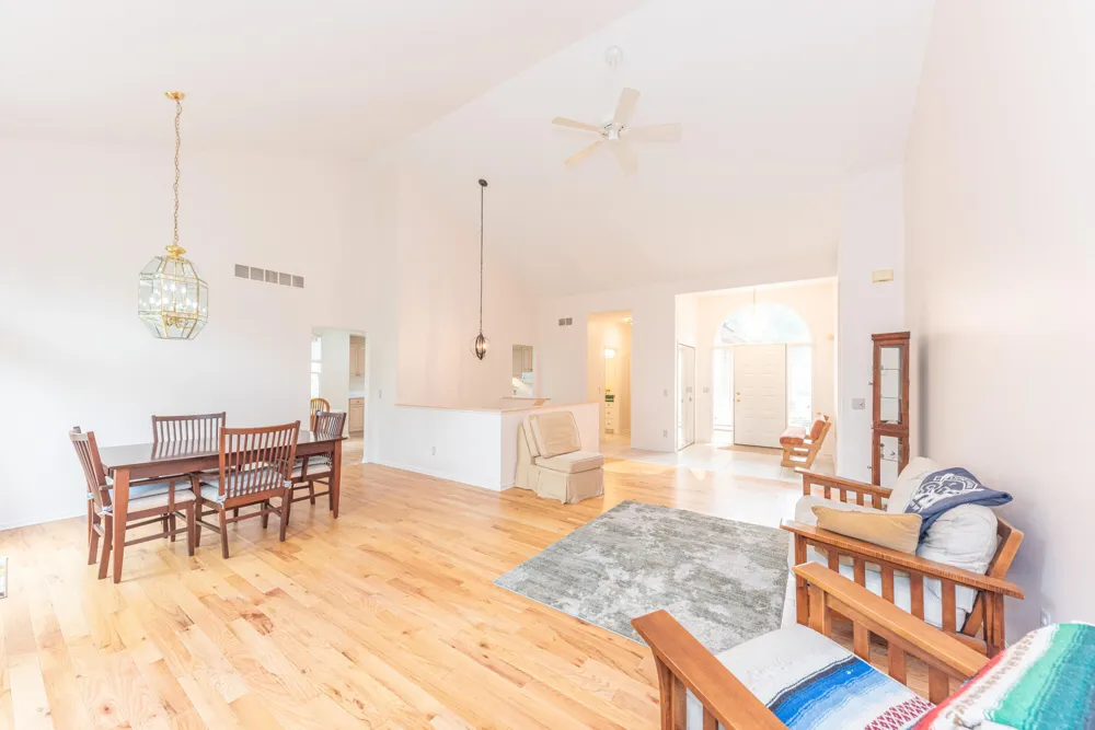4682 Sawgrass Drive E Ann Arbor, MI 48108