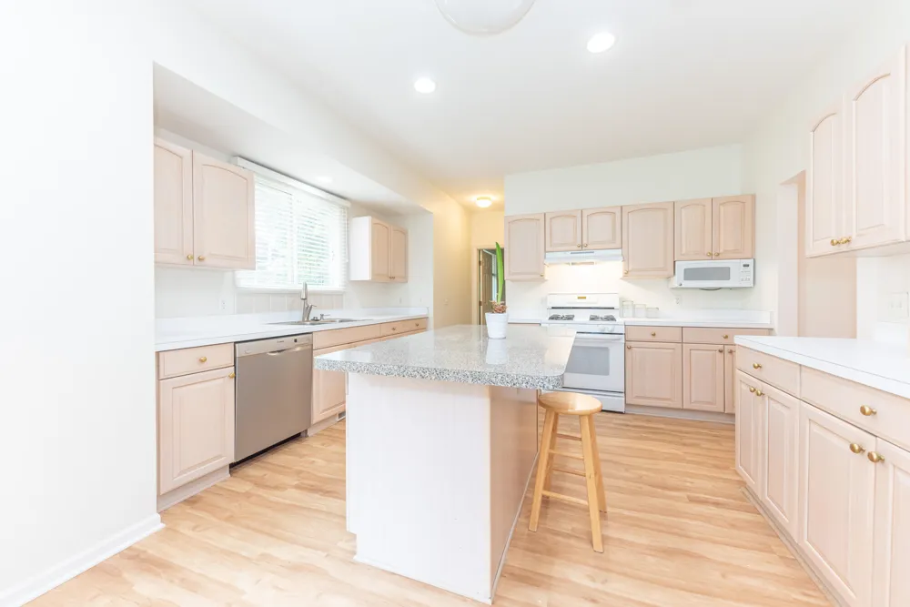 4682 Sawgrass Drive E Ann Arbor, MI 48108