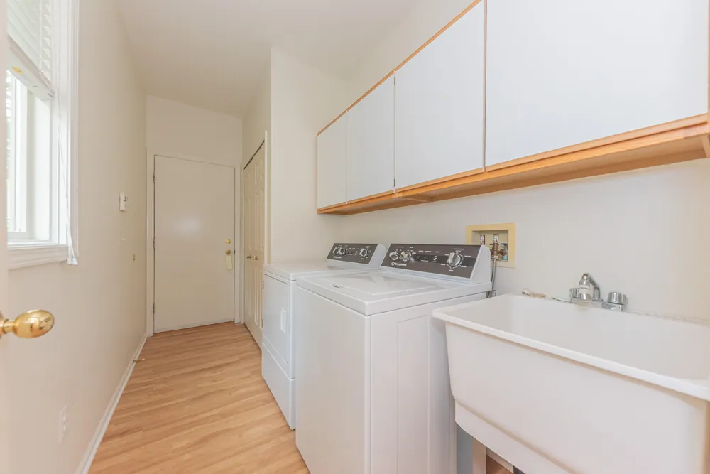 4682 Sawgrass Drive E Ann Arbor, MI 48108