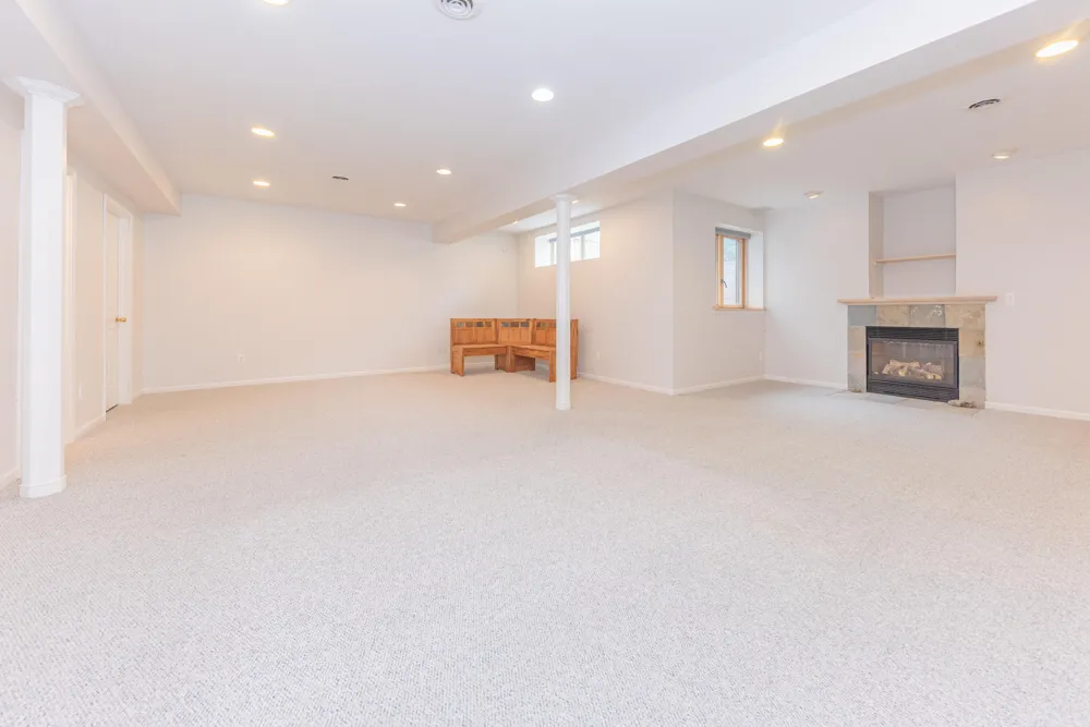 4682 Sawgrass Drive E Ann Arbor, MI 48108