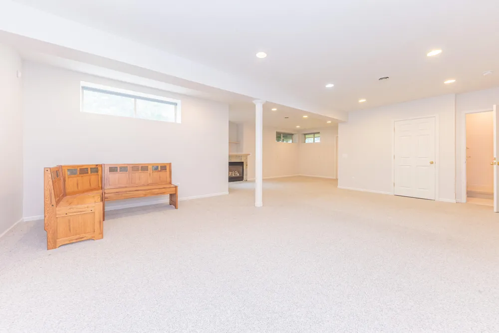 4682 Sawgrass Drive E Ann Arbor, MI 48108