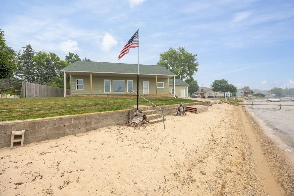 250 Langley Street Lake City, MI 49651